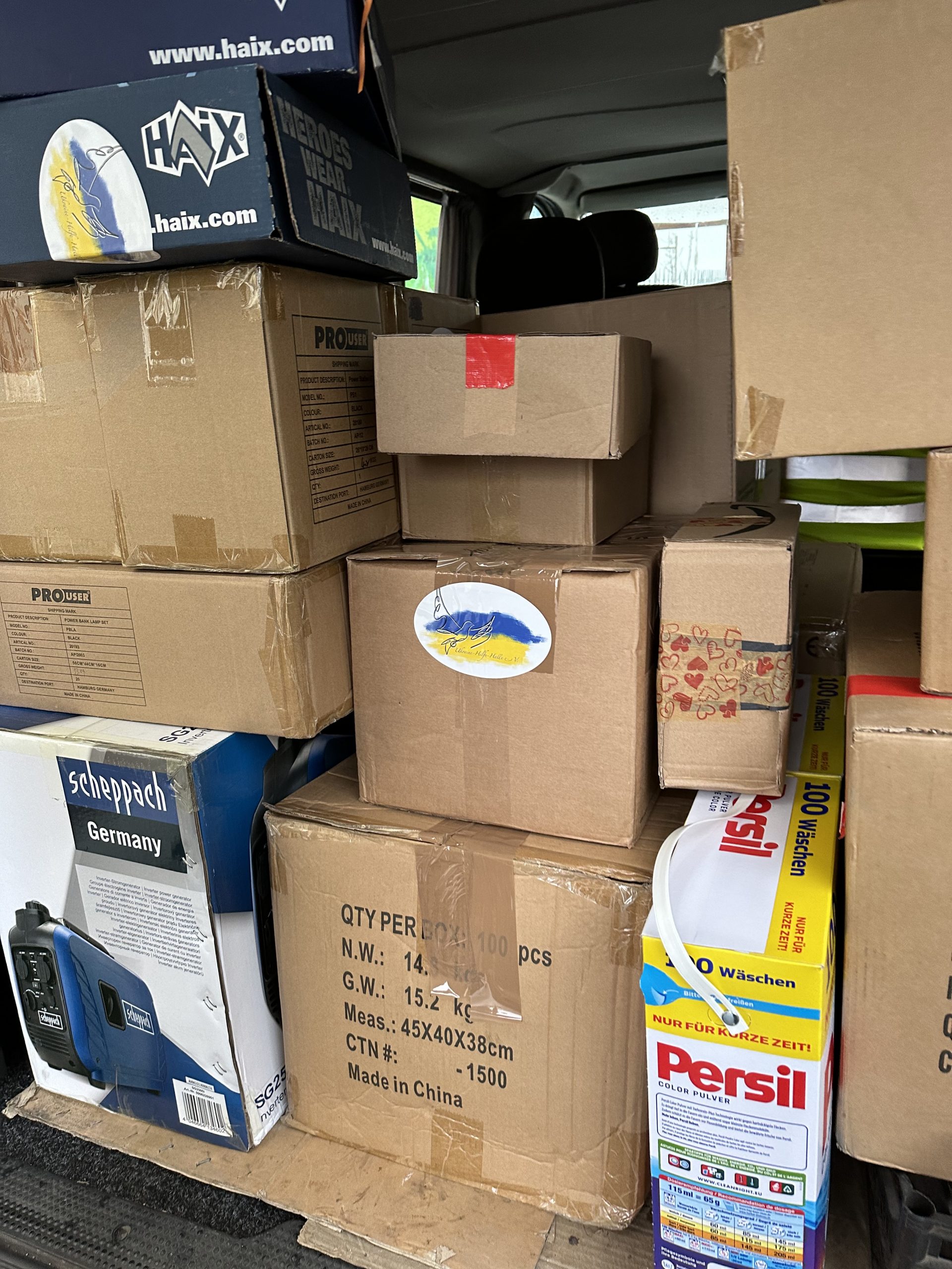 Noch mehr Geschenke an die Schulen, Lehrer und Kinder